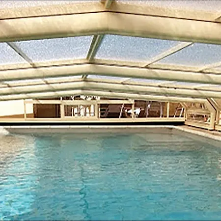 Beautiful In Lisle Sur Sorgue With Wifi Holiday home