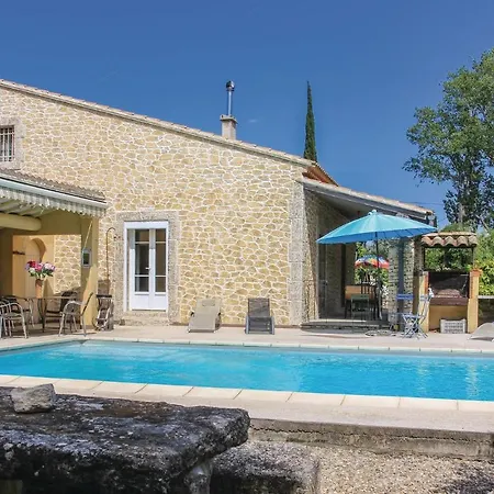 Beautiful In Lisle Sur Sorgue With Wifi * Les Vigneres