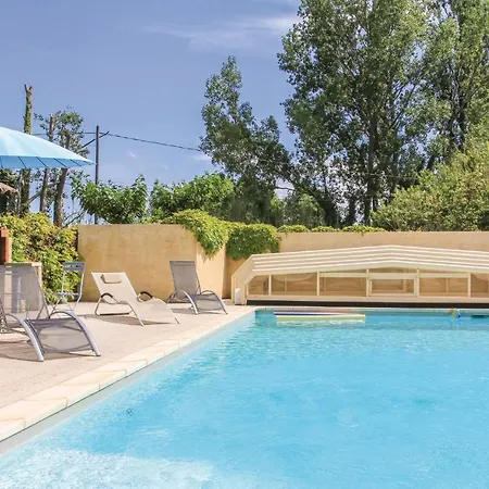 Holiday home Beautiful In Lisle Sur Sorgue With Wifi Les Vigneres