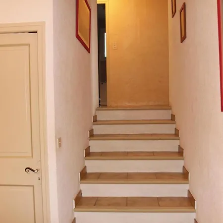 Holiday home Beautiful In Lisle Sur Sorgue With Wifi